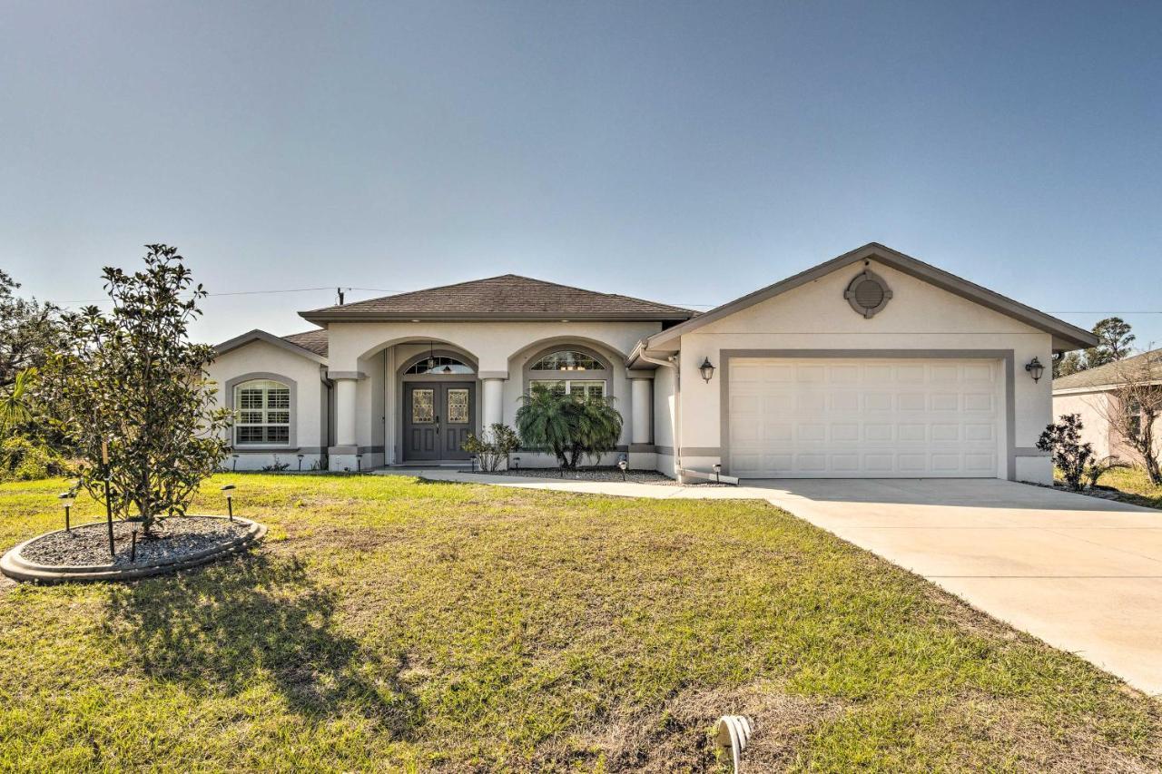 Beautiful Port Charlotte Home, 6 Mi To Beach! エクステリア 写真